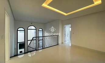 Imagem 5: Casa de condomínio / Montenegro Boulevard - 5 Suítes - 394m² - 4 Vagas - 2 Varandas - Casa