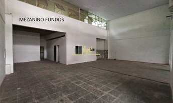 Imagem 5: Mariano Procópio / Excelente Galpão com 363 m² + 2 Mezaninos de Aprox 40m² Cada - Cozinha