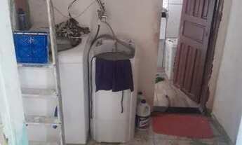 Imagem 5: Casa 4 comodos 2 quantos 1 sala 1 cozinha. 1 quintal e 1 garagem