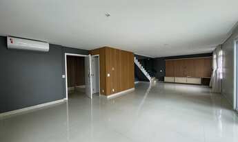 Imagem 5: Duplex de 288m2 com 04 suítes em frente a praça da T-23 no setor Bueno