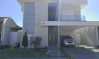 Imagem: Vendo lindo sobrado em condomínio fechado