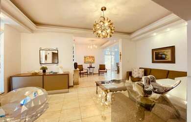 Imagem 2: LINDA CASA COLONIAL DE 04 QUARTOS