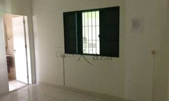 Imagem 2: Apartamento para aluguel e venda possui 110 metros quadrados com 5 quartos