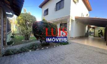 Imagem: Excelente casa com 4 dormitórios à venda