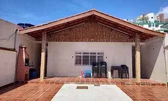 Imagem: Casa em Guarujá, 04 dormitórios, localizada