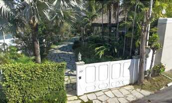 Imagem 4: Imóvel para venda em condomínio tem 440 metros quadrados com 4 quartos em IGARATA - Igarat