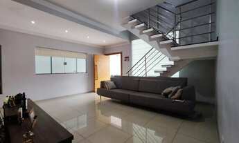 Imagem 3: Sobrado à venda em Maringá, Residencial Moreschi, com 3 quartos, com 204.5 m²