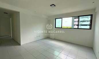 Imagem 2: Imóvel para venda possui 69 metros quadrados com 3 quartos em Boa Viagem - Recife - PE