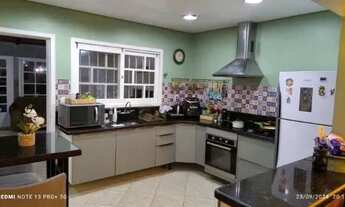 Imagem 7: Casa em Porto Alegre, no bairro Hípica, com 3 dormitório(s), e 3 banheiros, à venda