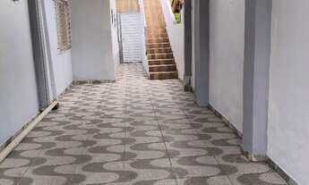 Imagem 2: Casa de praia no mar aberto