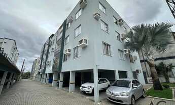 Imagem 3: Apartamento para aluguel possui 60 m² com 2 quartos em Abraão - Florianópolis - SC