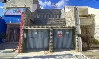 Imagem: Casa com 6 dormitórios à venda - Centro