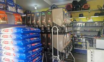 Imagem 5: Casa de Ração Galpão / depósito com venda por R$100.000