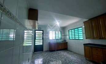 Imagem 6: Casa de rua : / Residencial / Jardim Salessi