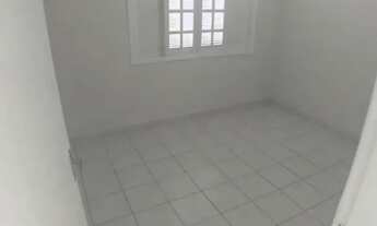 Imagem 7: OPORTUNIDADE ÚNICA! Casa Comercial de Esquina com Múltiplas Salas na Charmosa Vila Betânia