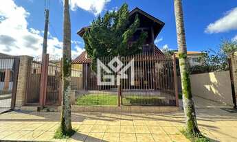 Imagem: Casa com Área Gourmet e 4 Quartos no Centro