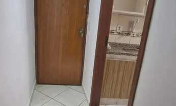 Imagem 4: Apartamento com Suíte e Varanda Em Frente à Praça da Mirandela!