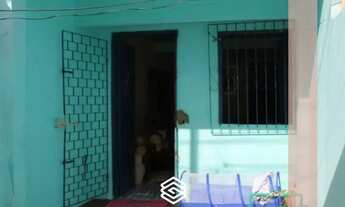 Imagem 2: Casa à venda em rua pública