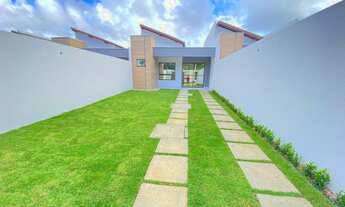 Imagem: Casa com 2 Quartos e 2 banheiros à Venda