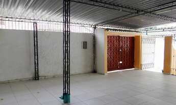 Imagem: Vendo Casa de Esquina no Bairro das Malvinas