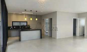 Imagem 4: Casa Sobrado - Residencial Reserva Aruanã - Floresta - 3 Dormitórios - 257,43m²