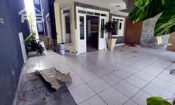 Imagem 5: Casa para venda tem 200 metros quadrados com 5 quartos