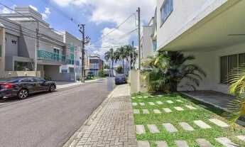 Imagem 4: Lindo Sobrado ensolarado no Pinheirinho ! !