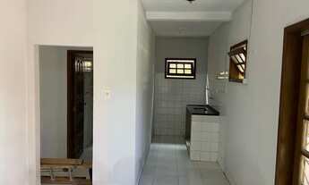 Imagem 5: Alugo essa casa toda murada garagem pra 4carros 2 quartos sala cozinha grande