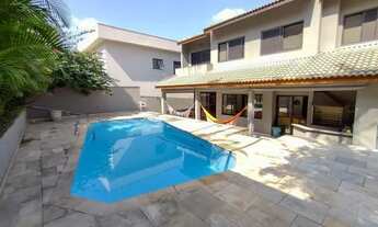 Imagem 2: Casa para Venda em Barueri, Alphaville, 4 dormitórios, 2 suítes, 5 banheiros, 6 vagas