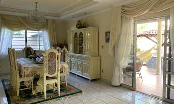 Imagem 5: Sobrado para venda tem 440metros quadrados com 3 suítes em Setor Jaó