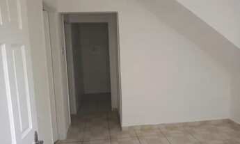 Imagem 4: Casa de condomínio térrea para aluguel tem 56 metros quadrados com 2 quartos