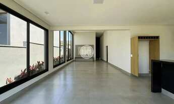 Imagem: Casa em condomínio com 03 Suítes, 195m²