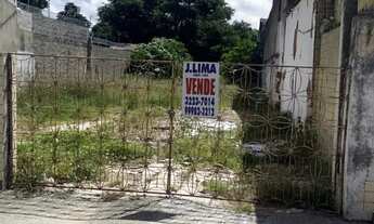 Imagem: Vendo um Terreno no Alecrim, medindo 645,00m2