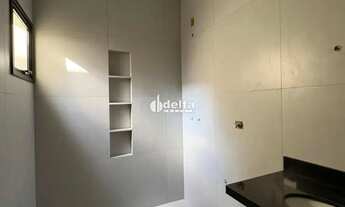 Imagem 7: Casa residencial com 3 quartos disponível para venda no bairro Novo Mundo em Uberlândia-MG