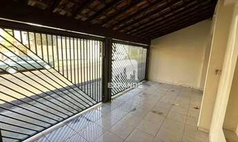 Imagem 4: Casa com 2 dormitórios para alugar, 70 m² por R$ 1.500/mês - Vila Guimarães - Botucatu/SP