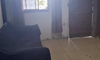 Imagem 3: Casa com 2 quartos na Avenida Principal do 17 de Março