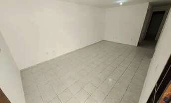 Imagem 3: ALUGUEL - CASA COMPLETA COM PISCINA NOS BANCÁRIOS!