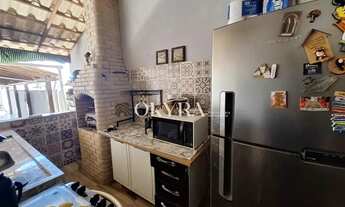 Imagem 2: EXCELENTE CASA À VENDA 03 QUARTOS (01 SUÍTE) NO COND. VILLAGE DO HORTO