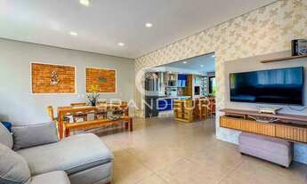 Imagem 7: Casa com piscina e jacuzzi à venda no Centro de Guaratuba