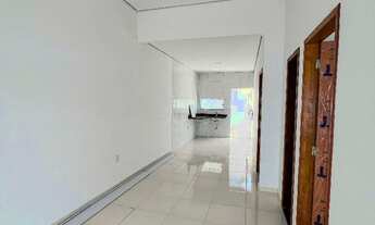 Imagem: CASA COND. FECHADO - 2 QTS PRONTA PARA MORAR