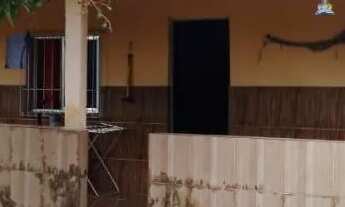 Imagem 3: Casa com 2 quartos e garagem coberta