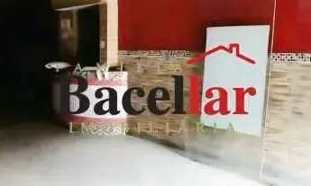 Imagem 5: Duas lojas e sobrado