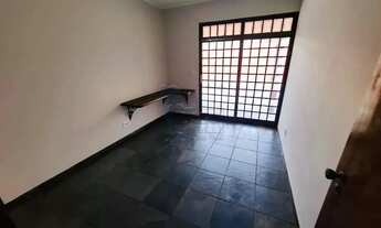 Imagem 4: Casa sobrado de 259m² com 03 quartos sendo 01 suíte para locação e venda - Nova Aliança