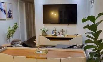 Imagem 4: Vendo apartamento com 80m2 reformado e mobiliado, varanda vista mar, 3/4, 2 suítes, 2 vaga