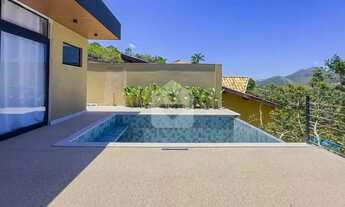 Imagem 2: Casa para venda com 3 quartos, 580m² - Nogueira - Petrópolis/RJ