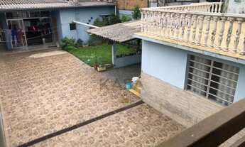 Imagem 5: Sobrado com 03 dormitórios, sendo 01 suíte, todos na parte superior, dependência de empreg