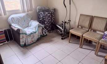 Imagem 6: Sem condomínio! Excelente apartamento tipo casa térreo de frente, em rua reside