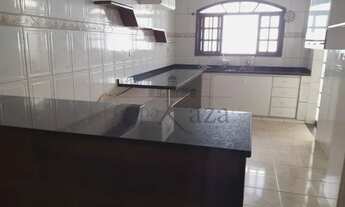 Imagem 3: Casa Padrão em Jacareí