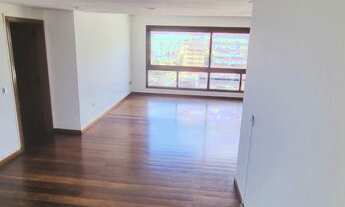 Imagem 4: Apartamento para aluguel tem 184 metros quadrados com 4 quartos em Mont Serrat - Porto Ale