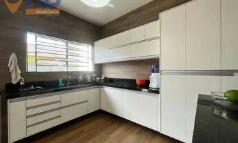 Imagem 6: Casa Reformada de 154m² no Monte Castelo - 3 dorms, suíte, churrasqueira